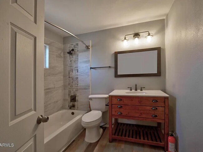 Foto del edificio - 405 Shattuck St