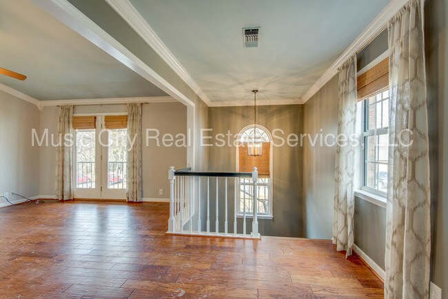 Building Photo - 129 Cottage Pl