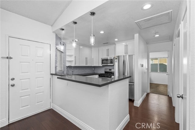 Building Photo - 11755 Vale Vista Dr