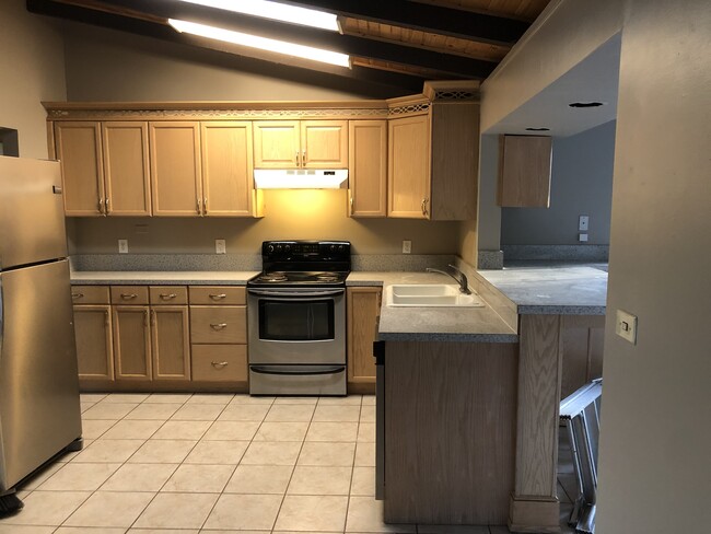 Foto del edificio - 6344 SW Douglas Dr