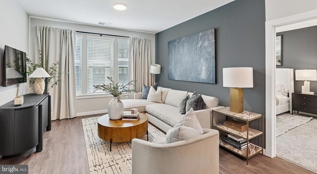 Foto del edificio - 4851 Ellin Rd