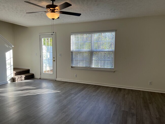 Foto del edificio - Laura Jeanne Luxury Townhome