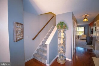 Building Photo - 6402 Creekbend Dr