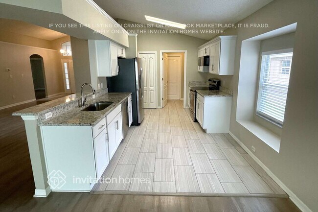 Foto del edificio - 88 Pine Forest Pl