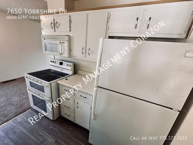 Foto del edificio - 7650 Yorkshire Dr