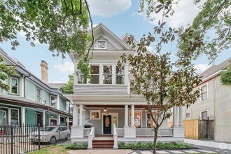 Building Photo - 412 Hawthorne St