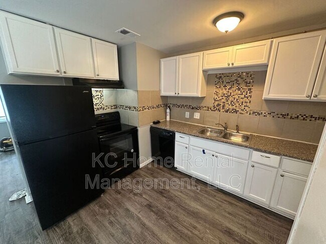 Foto del edificio - 8409 E 111 St