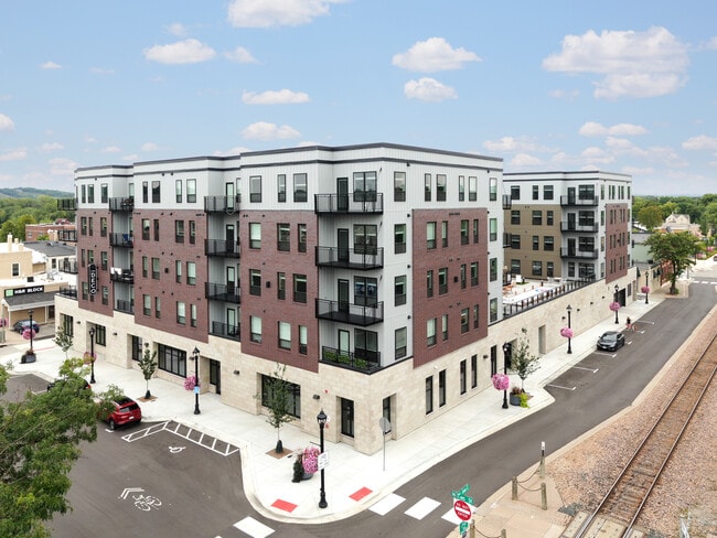 Building Photo - The DECO