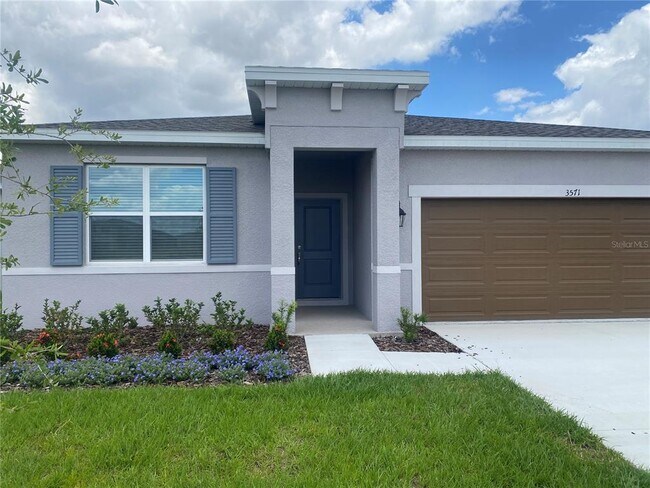 Building Photo - 3571 Dahlia Dr