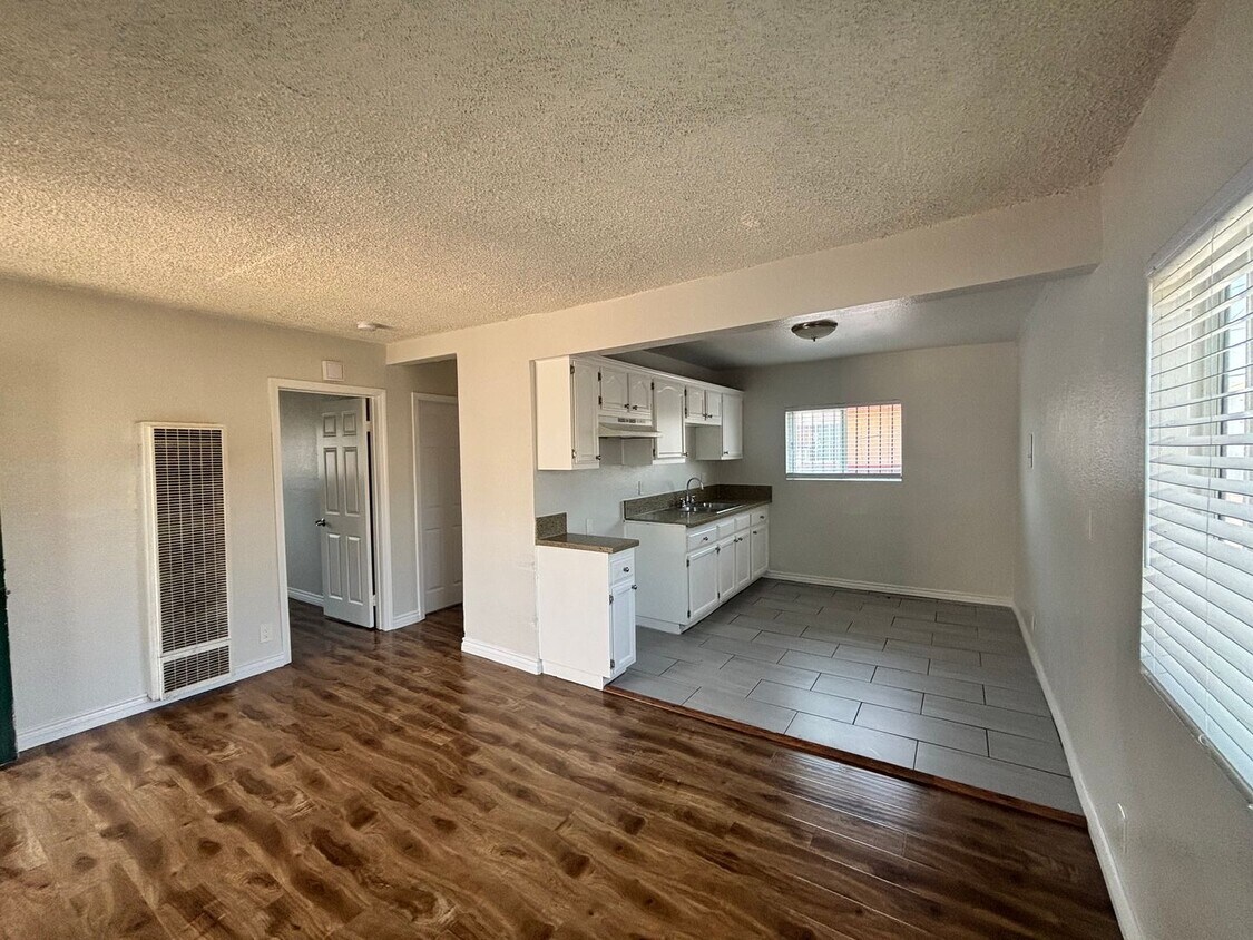 Foto principal - 1333 E 47th St