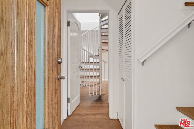 Foto del edificio - 25 Arcadia Ter