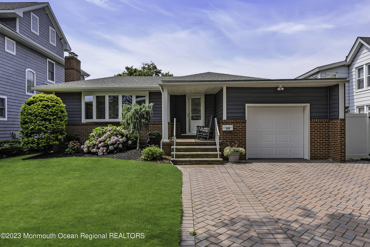 Foto principal - 217 3rd Ave