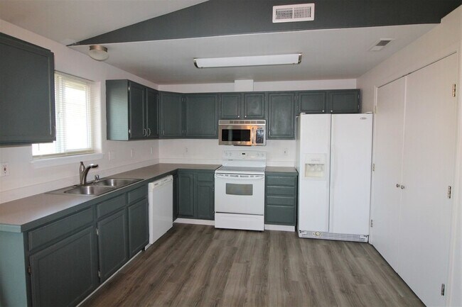Foto del edificio - 4840 Holly Way