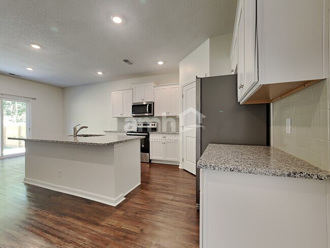 Foto del edificio - 2634 Red Barn Rd