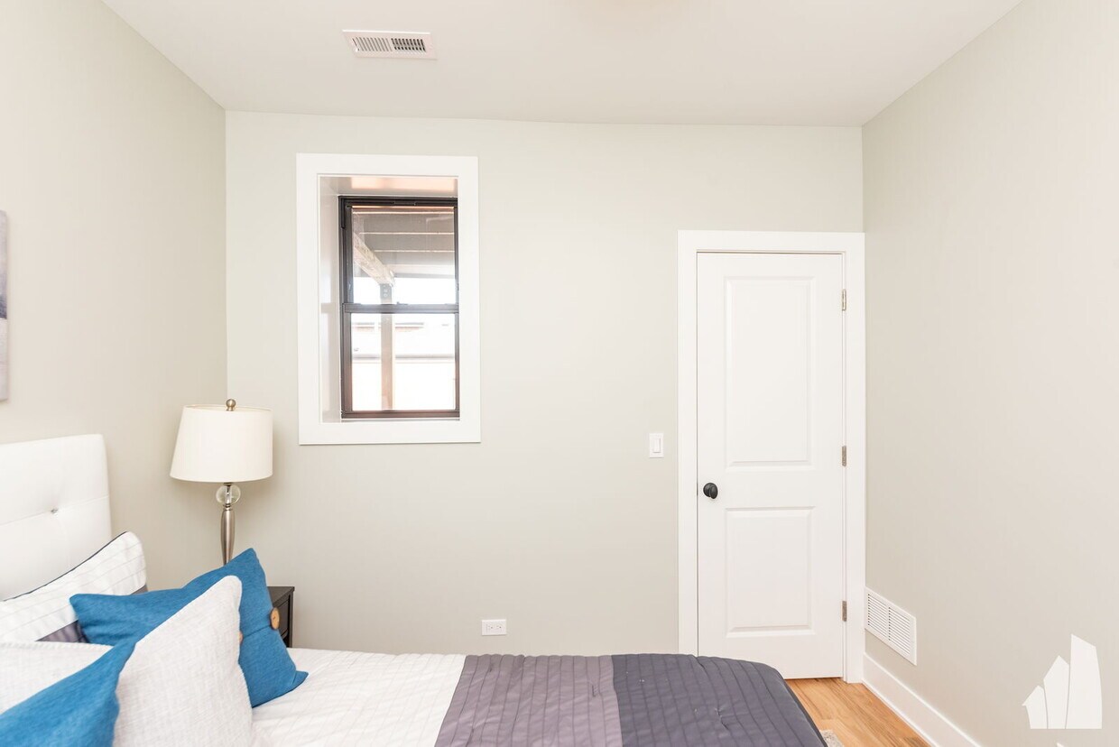 Photo - 2535 North Campbell Avenue Apt #2532-2, Chicago, IL 60647 - 2 BR 1 BA Condo