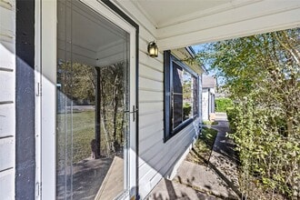 Building Photo - 1407 Bess Rd