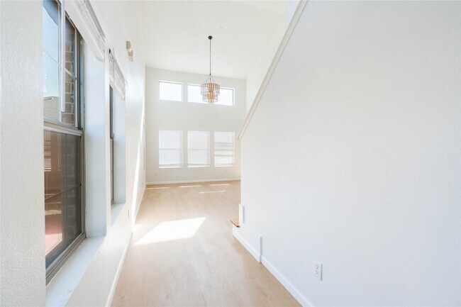 Foto del edificio - 1179 Landon Ln