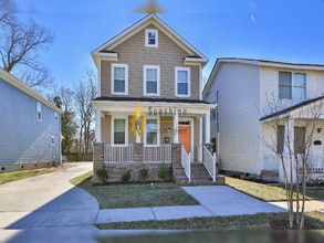 Building Photo - 739 A Ave