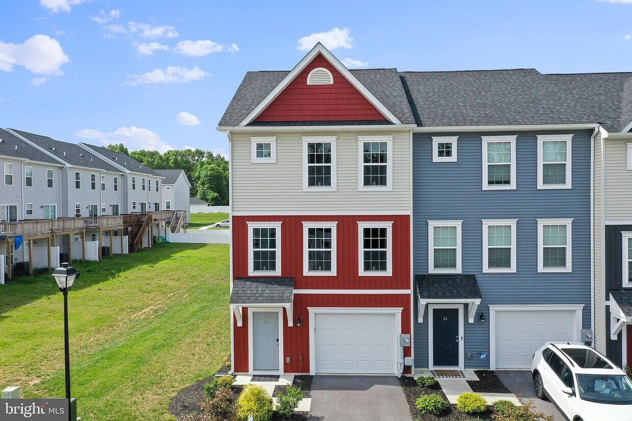 48 Perfecta Pl, Martinsburg, WV 25404 Townhome Rentals in Martinsburg