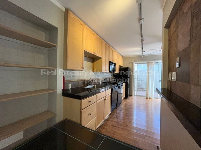 Building Photo - 3637 E Monterosa St