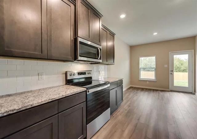 Foto del edificio - 296 Wandering Stream Way