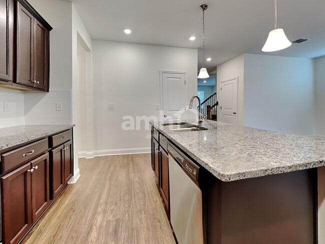 Building Photo - 2987 Hill Valley Ln