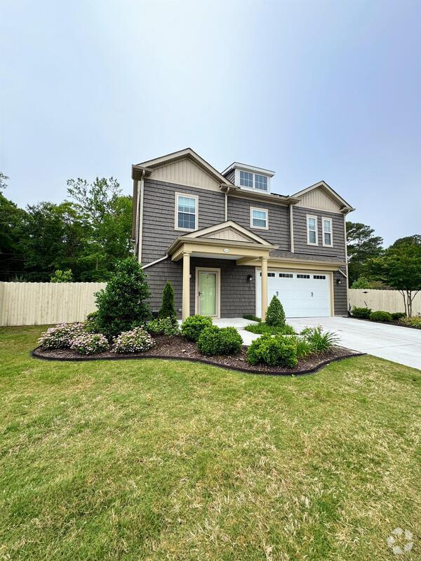 1904 Brock Ct
