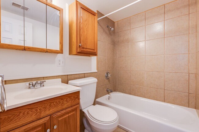 Foto del edificio - 707 Brownsville Rd