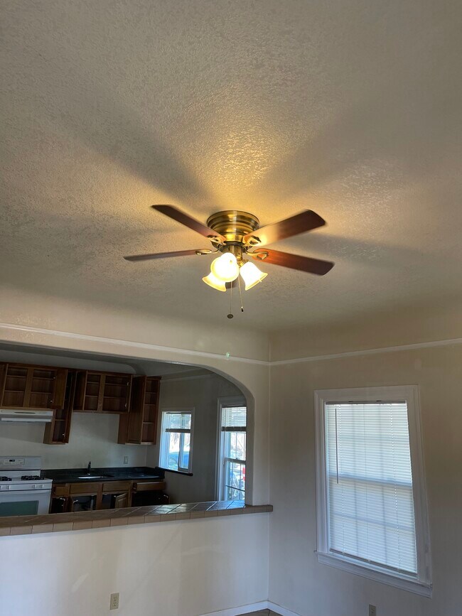 Foto del edificio - 35 E 8th St