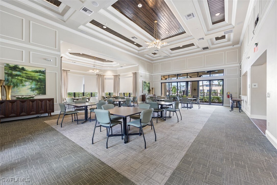 Foto del edificio - 9374 Foxglove Ln