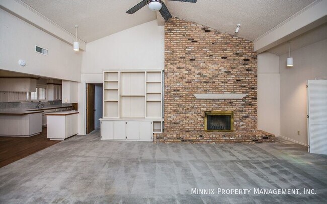 Building Photo - 7713 Lynnhaven Ave