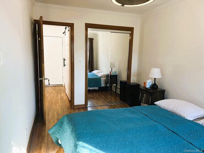 Foto del edificio - 50-44 44th St