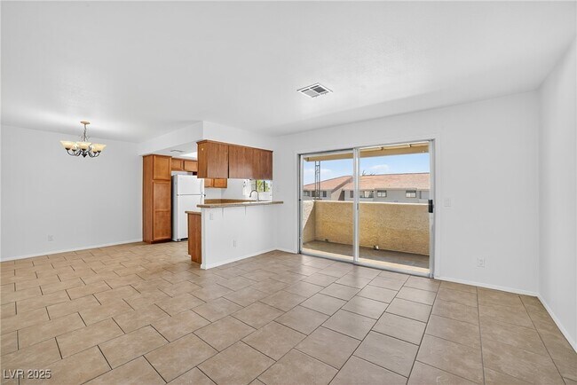 Building Photo - 7200 W Pirates Cove Rd