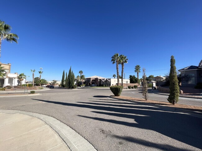 Building Photo - 7159 Seco Palm St