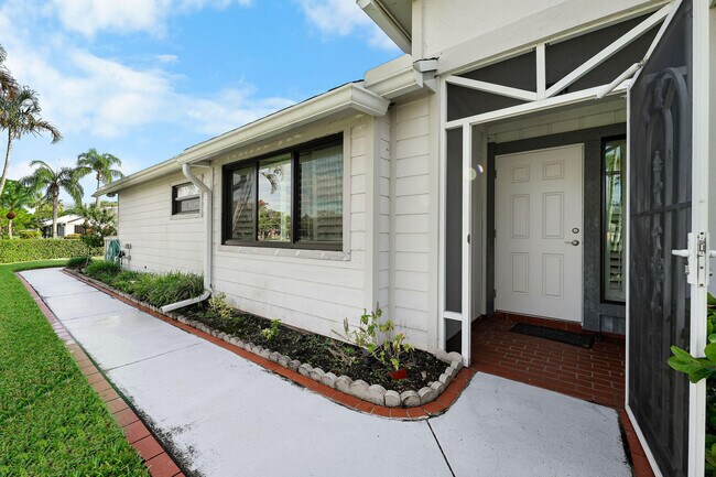 Foto del edificio - 7210 SE Quincy Terrace