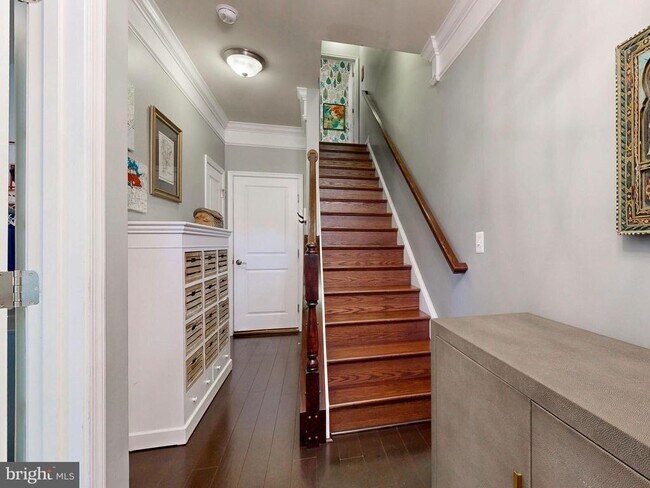 Foto del edificio - 107 Meridian Ln