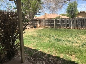 Building Photo - 5249 Meadowick Ln