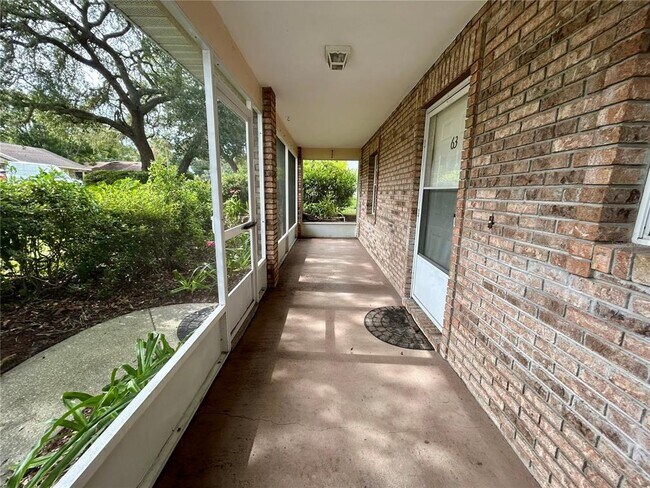 Foto del edificio - 63 Ivy Ln