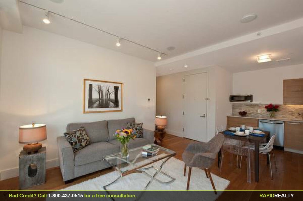 Primary Photo - 301 Sullivan Pl