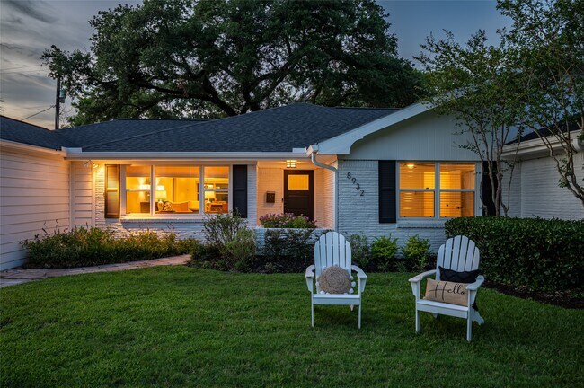 Foto del edificio - 8932 Padfield St