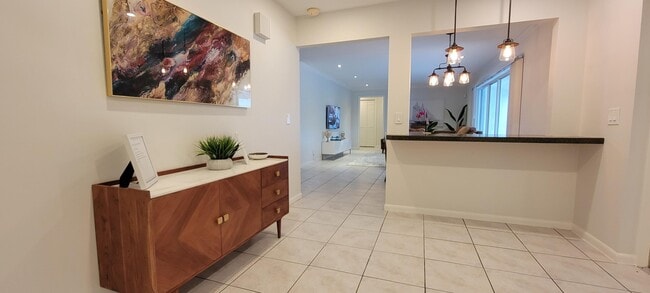 Building Photo - 1036 SW 26th Ave