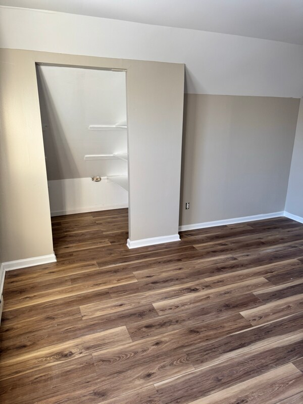 Foto del edificio - 413 Robinwood Rd