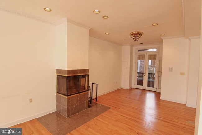Building Photo - 1020 Massachusetts Ave NE