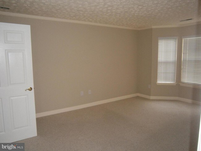 Foto del edificio - 6512 Springwater Ct