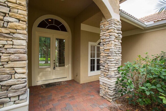 Building Photo - 3876 Shoreview Dr