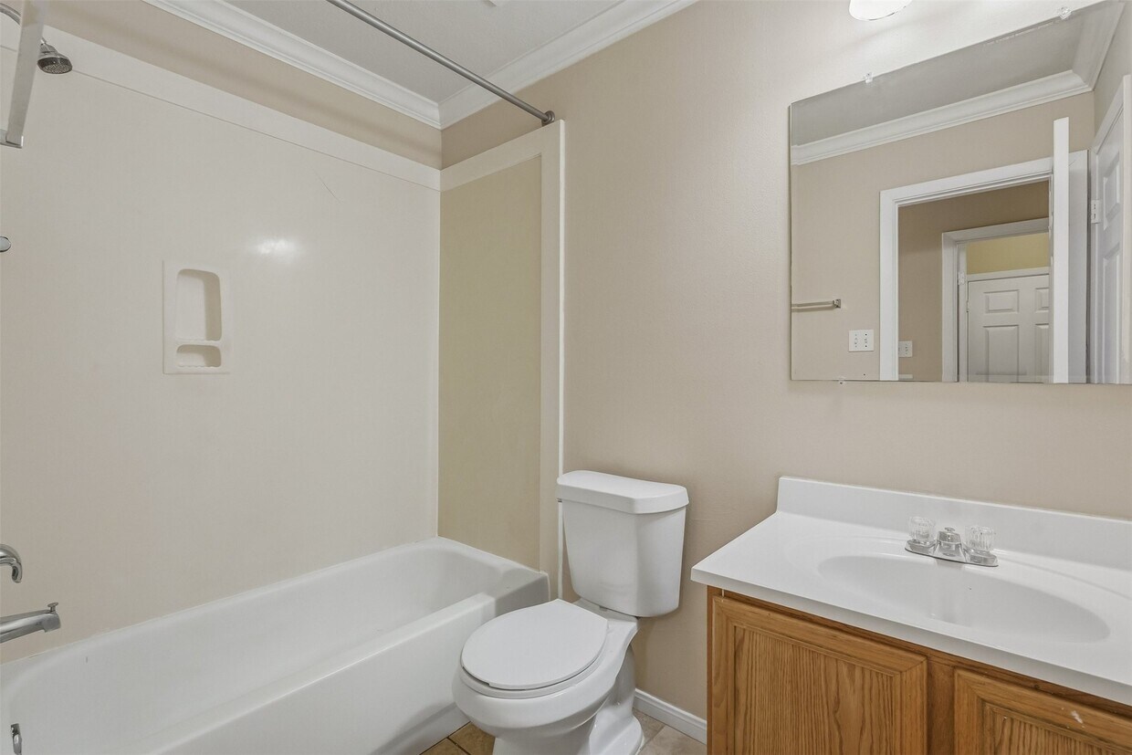 Foto del edificio - 5911 Camron Point Cir