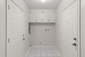 Building Photo - 10126 Metronome Dr