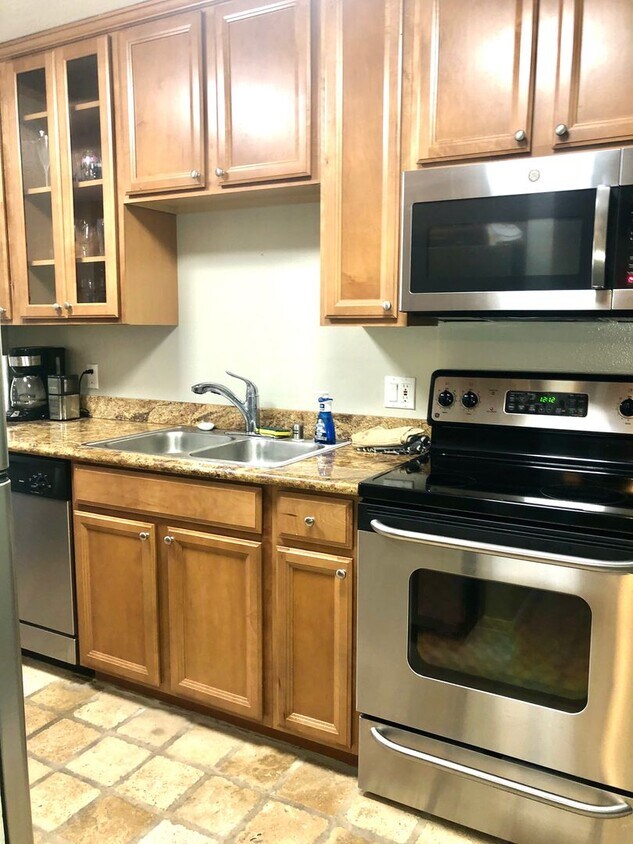 Primary Photo - Two bedroom Condo in Alicante Villas