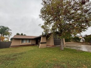 Building Photo - 22940 Posada Dr