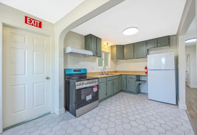 Foto del edificio - 318 Newton St